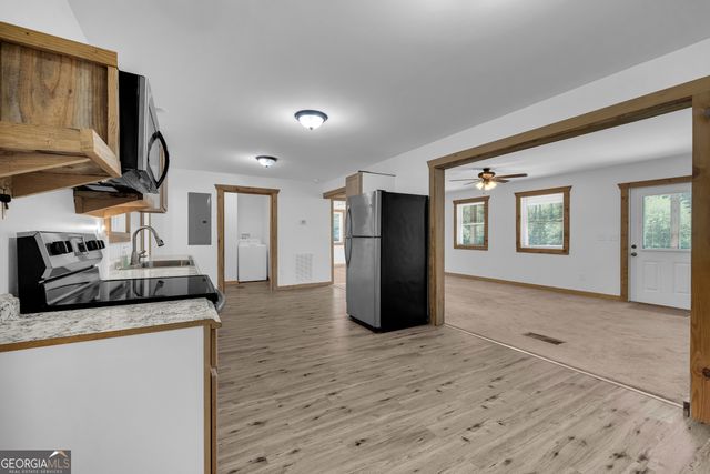 2405 Athens Hwy, Elberton, GA 30635