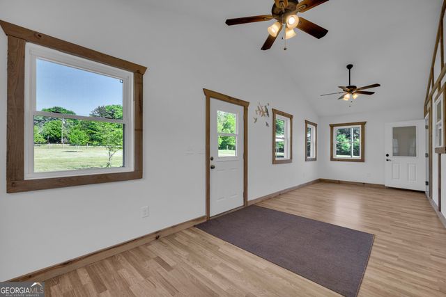 2405 Athens Hwy, Elberton, GA 30635