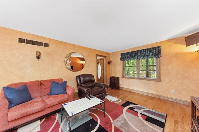 2214 Trappers Knoll Drive, Batavia Twp, OH 45103