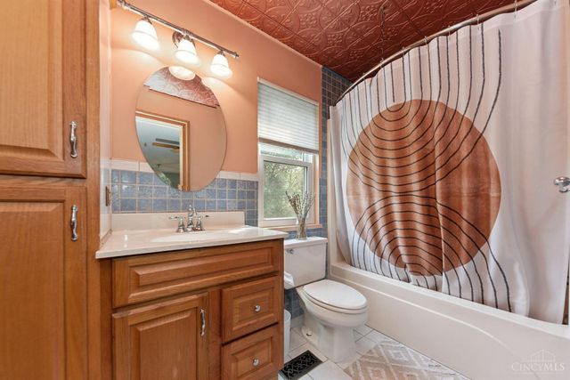 2214 Trappers Knoll Drive, Batavia Twp, OH 45103