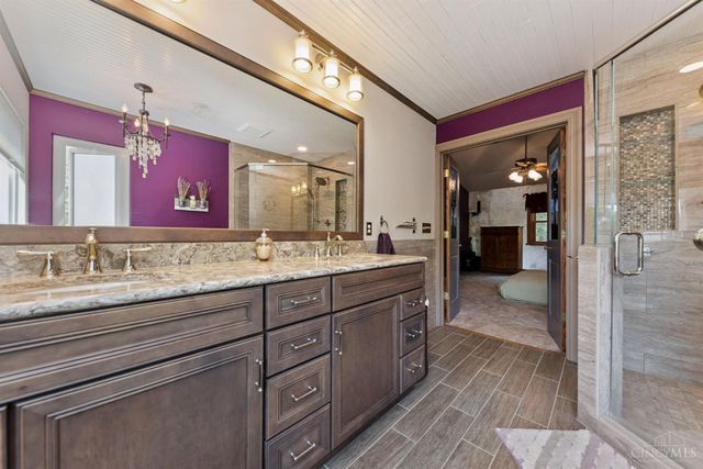 2214 Trappers Knoll Drive, Batavia Twp, OH 45103