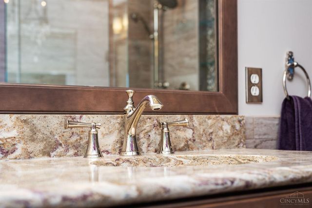 2214 Trappers Knoll Drive, Batavia Twp, OH 45103