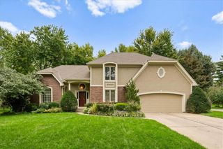 2401 W 123rd Terrace, Leawood, KS 66209
