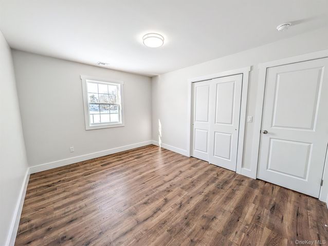 36 Brian Street, Holbrook, NY 11741