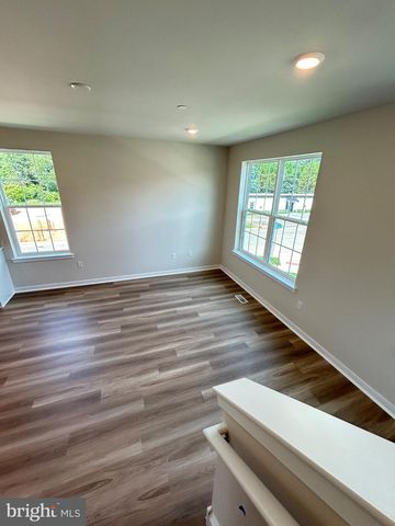 28 E BARNES WAY, Sicklerville, NJ 08081