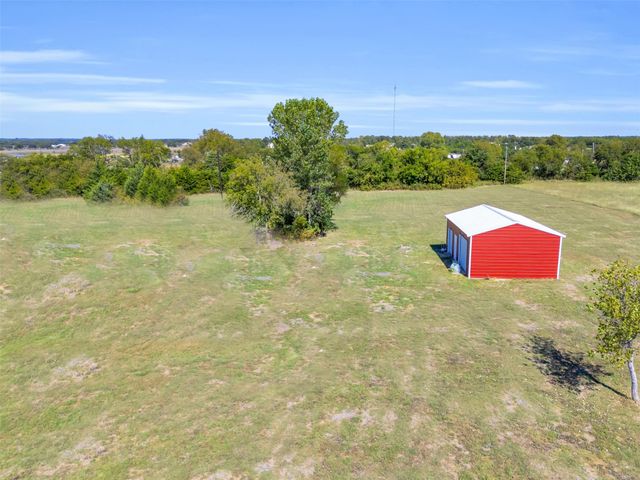 5726 Hillcrest Drive, Farmersville, TX 75442
