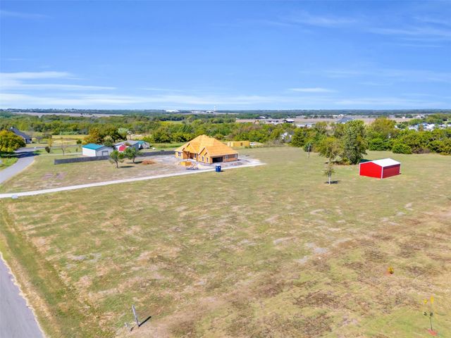 5726 Hillcrest Drive, Farmersville, TX 75442