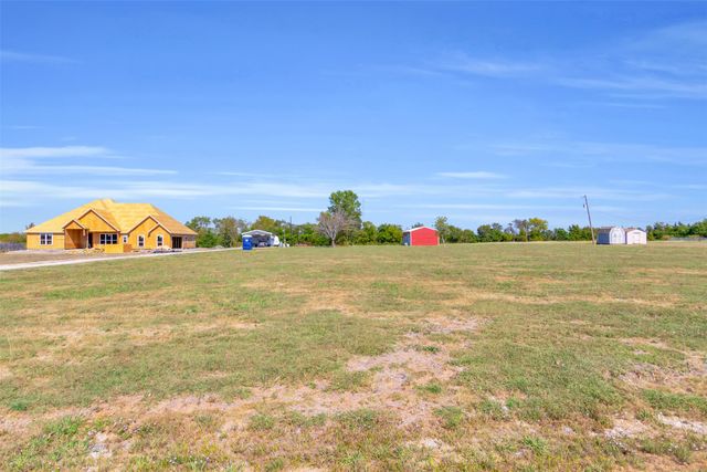 5726 Hillcrest Drive, Farmersville, TX 75442