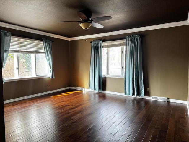 1050 Nichols Drive, West Plains, MO 65775