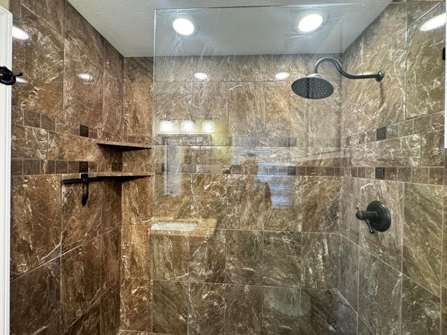 1050 Nichols Drive, West Plains, MO 65775