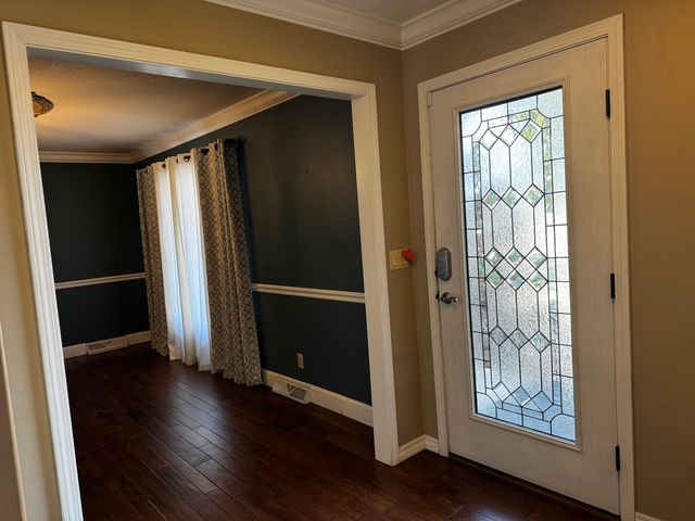 1050 Nichols Drive, West Plains, MO 65775