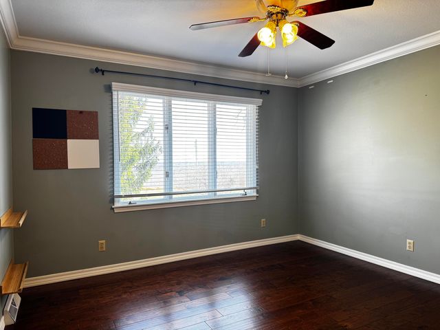 1050 Nichols Drive, West Plains, MO 65775