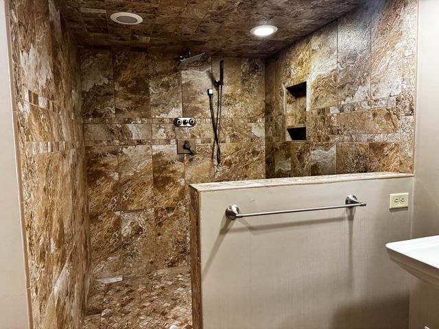 1050 Nichols Drive, West Plains, MO 65775