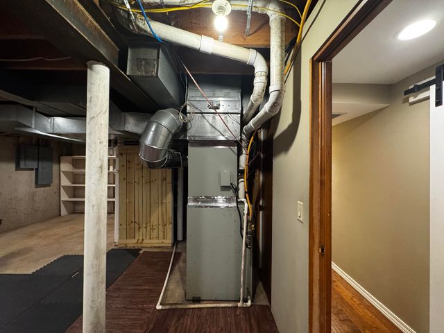 1050 Nichols Drive, West Plains, MO 65775