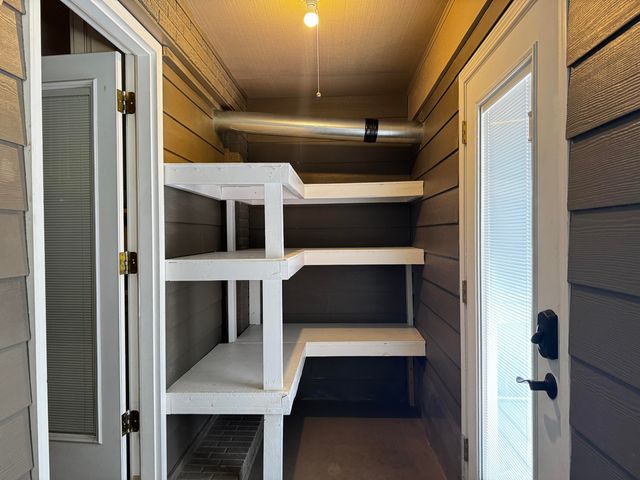 1050 Nichols Drive, West Plains, MO 65775