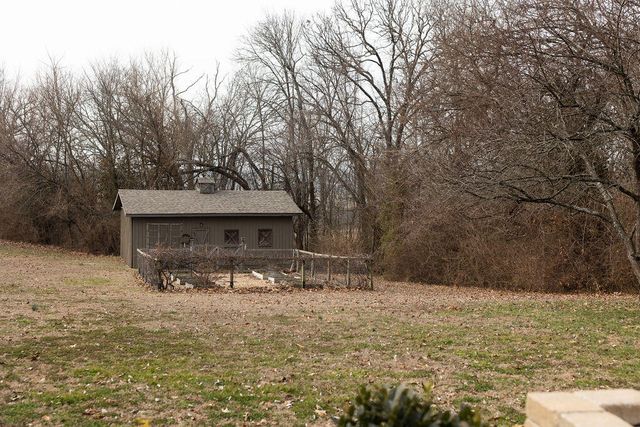 1050 Nichols Drive, West Plains, MO 65775