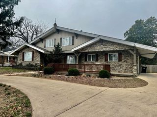 1050 Nichols Drive, West Plains, MO 65775