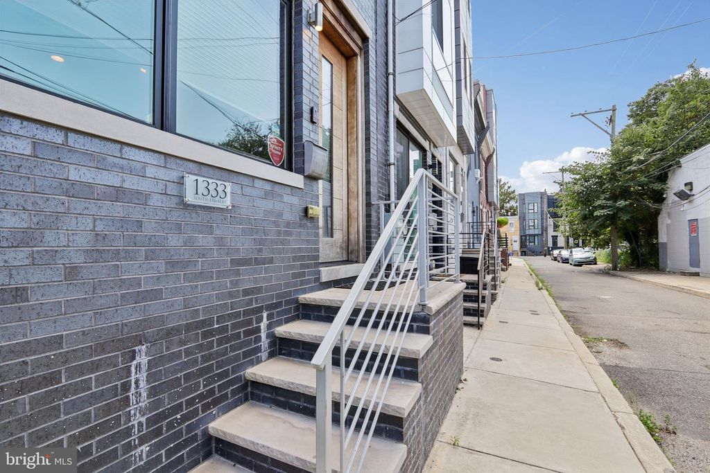 1333 S LAMBERT ST, PHILADELPHIA, PA 19146 — photo 3