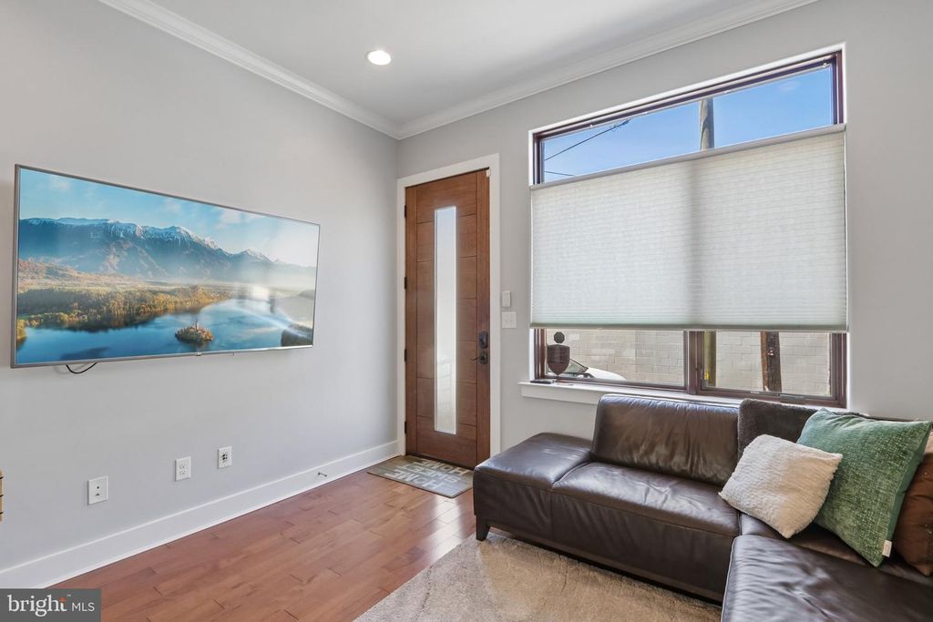 1333 S LAMBERT ST, PHILADELPHIA, PA 19146 — photo 4