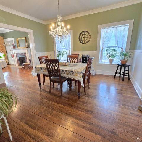 304 N Vine Street, Abilene, KS 67410