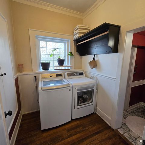 304 N Vine Street, Abilene, KS 67410