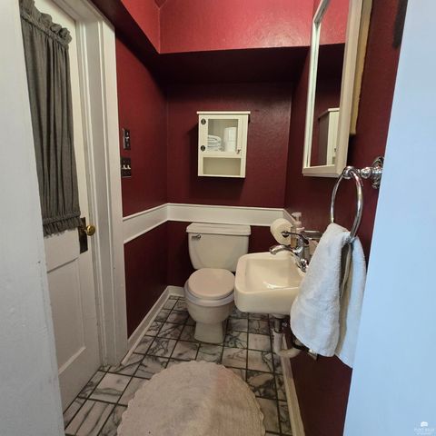 304 N Vine Street, Abilene, KS 67410