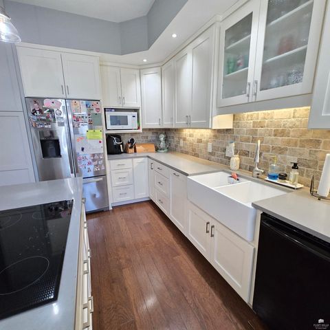 304 N Vine Street, Abilene, KS 67410