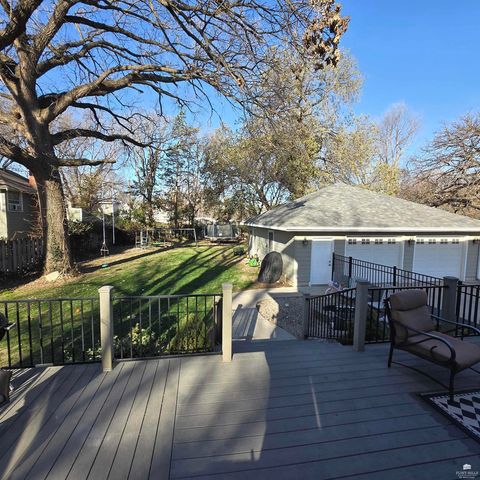 304 N Vine Street, Abilene, KS 67410
