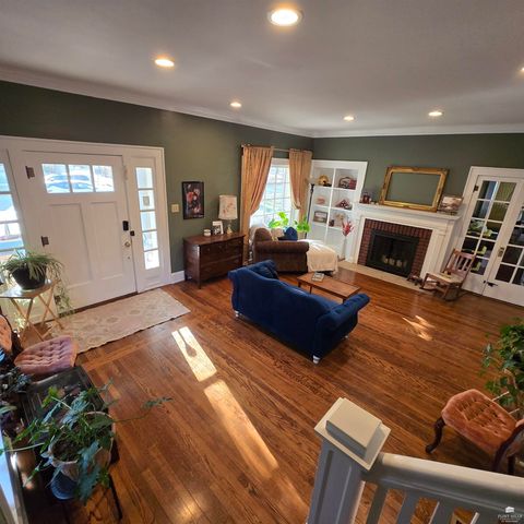 304 N Vine Street, Abilene, KS 67410