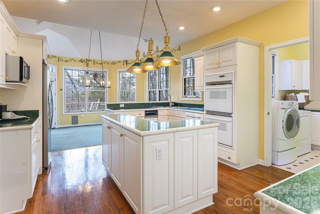 65 Timber Park Drive, Black Mountain, NC 28711