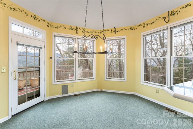 65 Timber Park Drive, Black Mountain, NC 28711