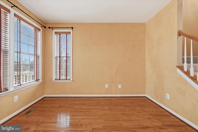 9632 POTTERS HILL CIR, Lorton, VA 22079