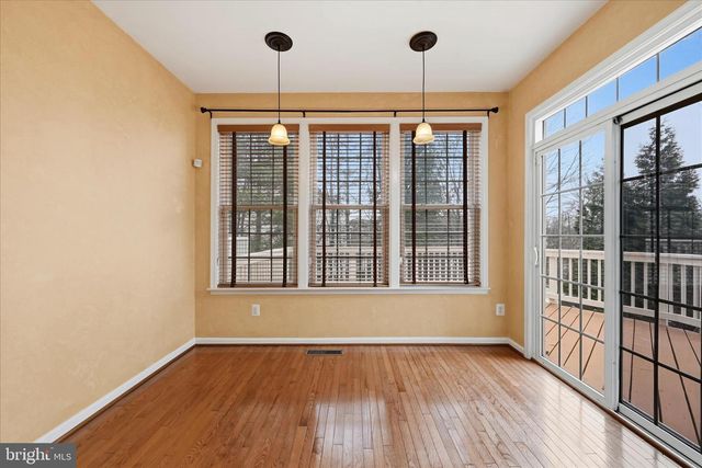 9632 POTTERS HILL CIR, Lorton, VA 22079