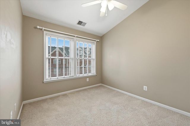 9632 POTTERS HILL CIR, Lorton, VA 22079