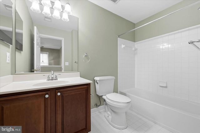 9632 POTTERS HILL CIR, Lorton, VA 22079