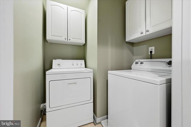 9632 POTTERS HILL CIR, Lorton, VA 22079