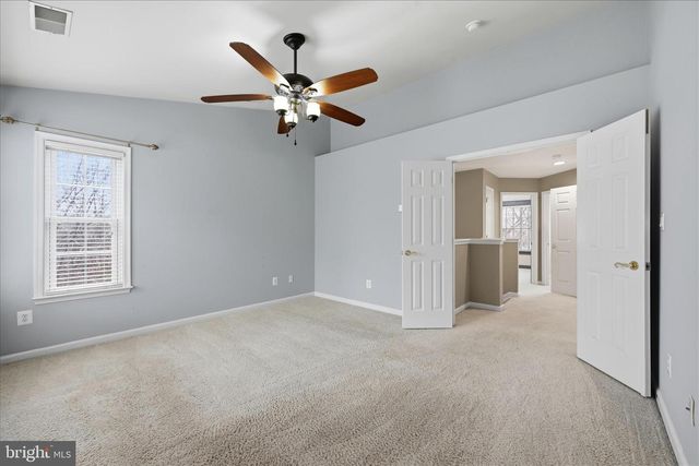 9632 POTTERS HILL CIR, Lorton, VA 22079