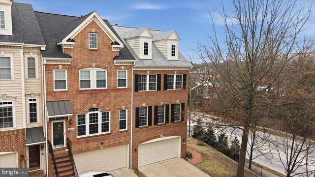 9632 POTTERS HILL CIR, Lorton, VA 22079