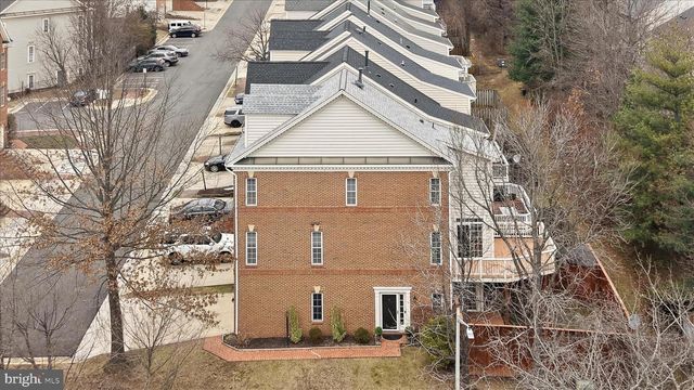 9632 POTTERS HILL CIR, Lorton, VA 22079