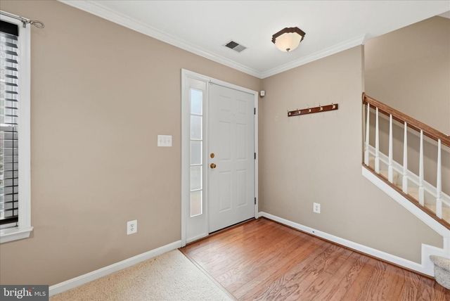 9632 POTTERS HILL CIR, Lorton, VA 22079