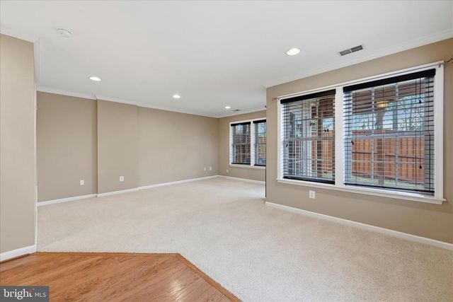 9632 POTTERS HILL CIR, Lorton, VA 22079