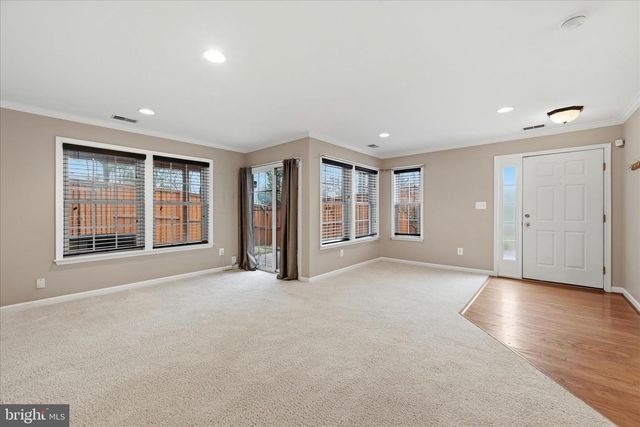 9632 POTTERS HILL CIR, Lorton, VA 22079