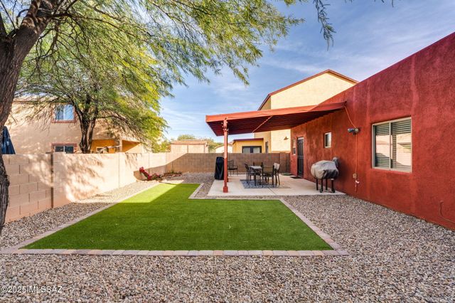 5777 E Camino Del Animo, Tucson, AZ 85756