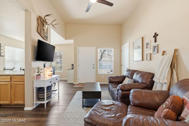 5777 E Camino Del Animo, Tucson, AZ 85756