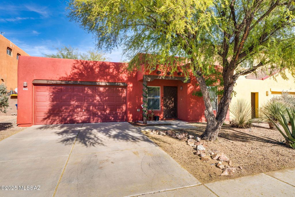 5777 E Camino Del Animo, Tucson, AZ 85756