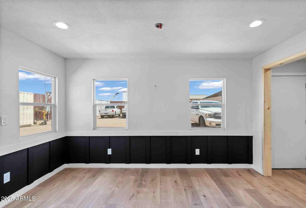 427 S 31ST Avenue, Phoenix, AZ 85009 — photo 5