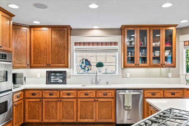 4575 Hathaway Drive, Medford, OR 97504