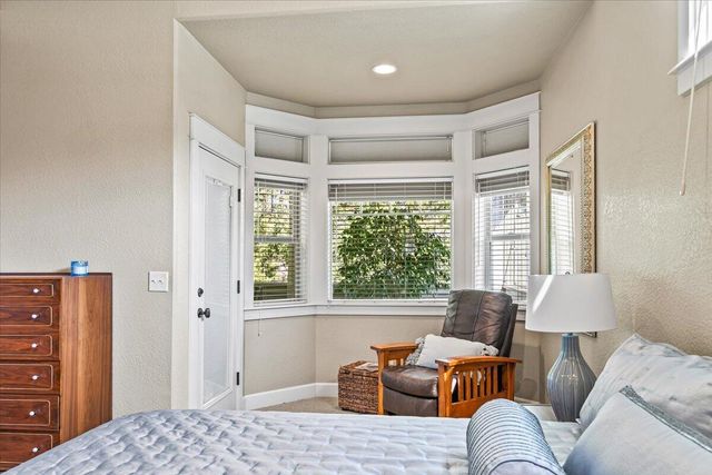 4575 Hathaway Drive, Medford, OR 97504