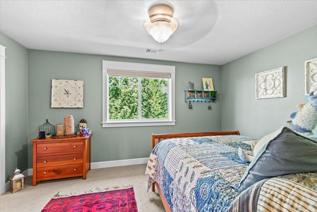 4575 Hathaway Drive, Medford, OR 97504