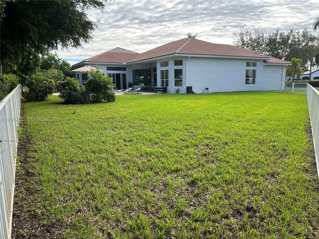 4723 SW 195th Way, Miramar, FL 33029